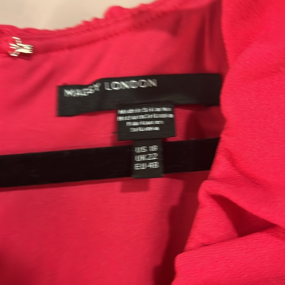 Maggy London - Picture 4 of 4